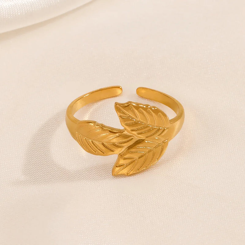 Conjunto de Anéis Folheados a Ouro com Design de Folhas – Aço Inoxidável 316L | Estilo Boho Chic