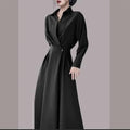 Vestido Longo Feminino Elegante com Gola Polo – Modelo de Cintura Marcada, Ideal para Outono e Verão