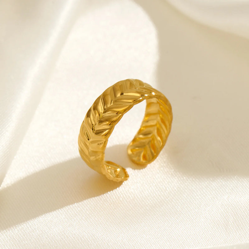 Conjunto de Anéis Folheados a Ouro com Design de Folhas – Aço Inoxidável 316L | Estilo Boho Chic